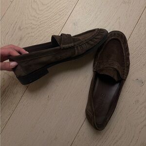 Peche brown suede loafers